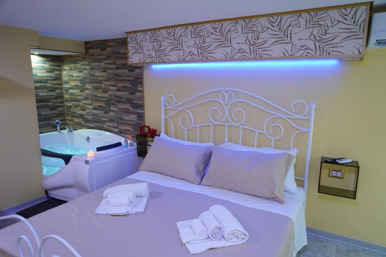 Corte Manzoni Independent Suite Catânia Exterior foto